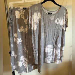 Simply Vera by Vera Wang Super Soft Comfortable Top and Capri Pant Pajama Set